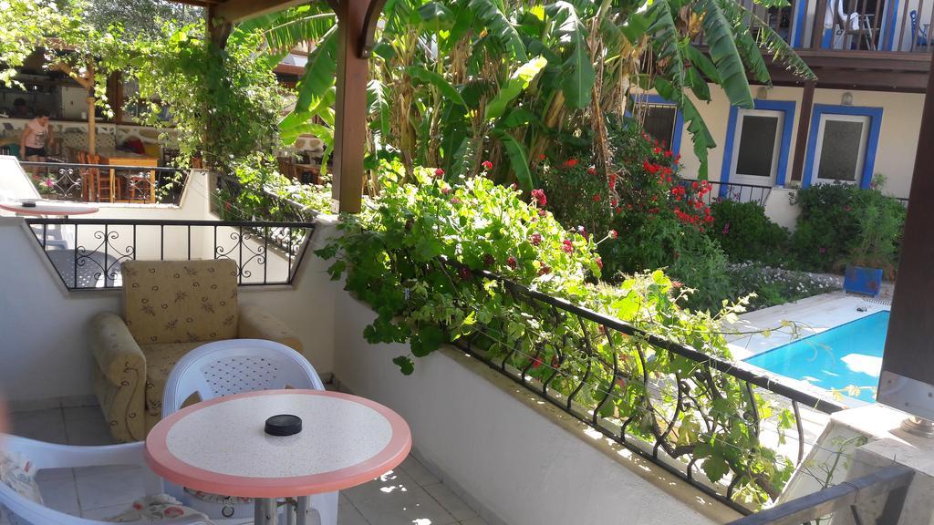 Paradise Garden Gumusluk Evleri Aparthotel Bilik gambar